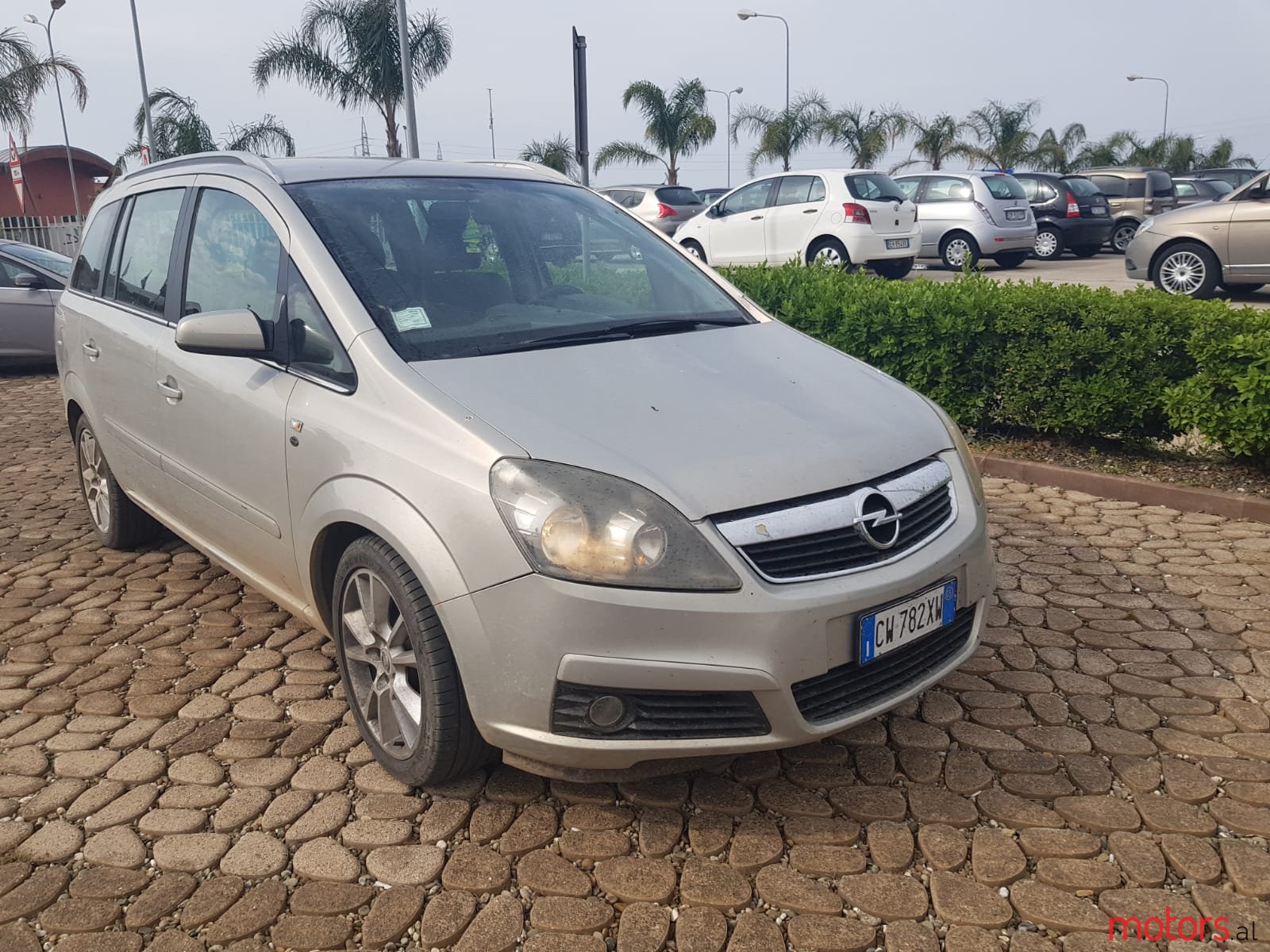 2006' Opel Zafira photo #2