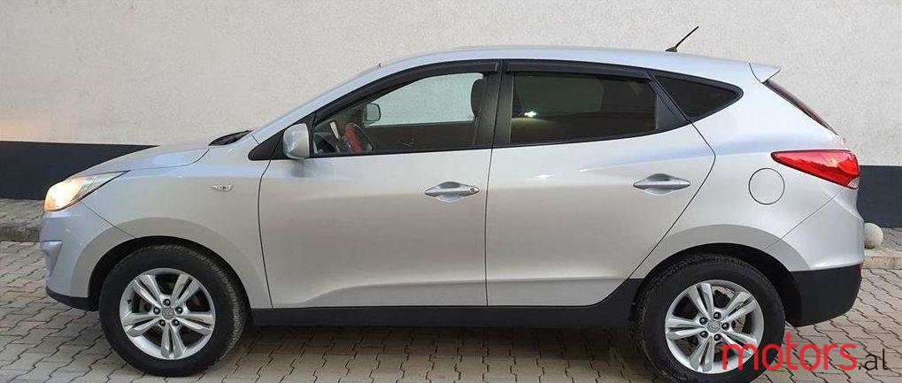 2011' Hyundai Tucson photo #1