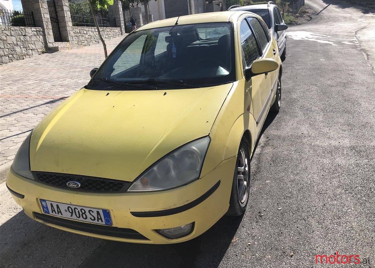 2002' Ford Focus photo #1