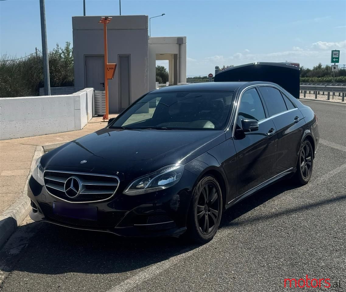 2014' Mercedes-Benz E 220 photo #1