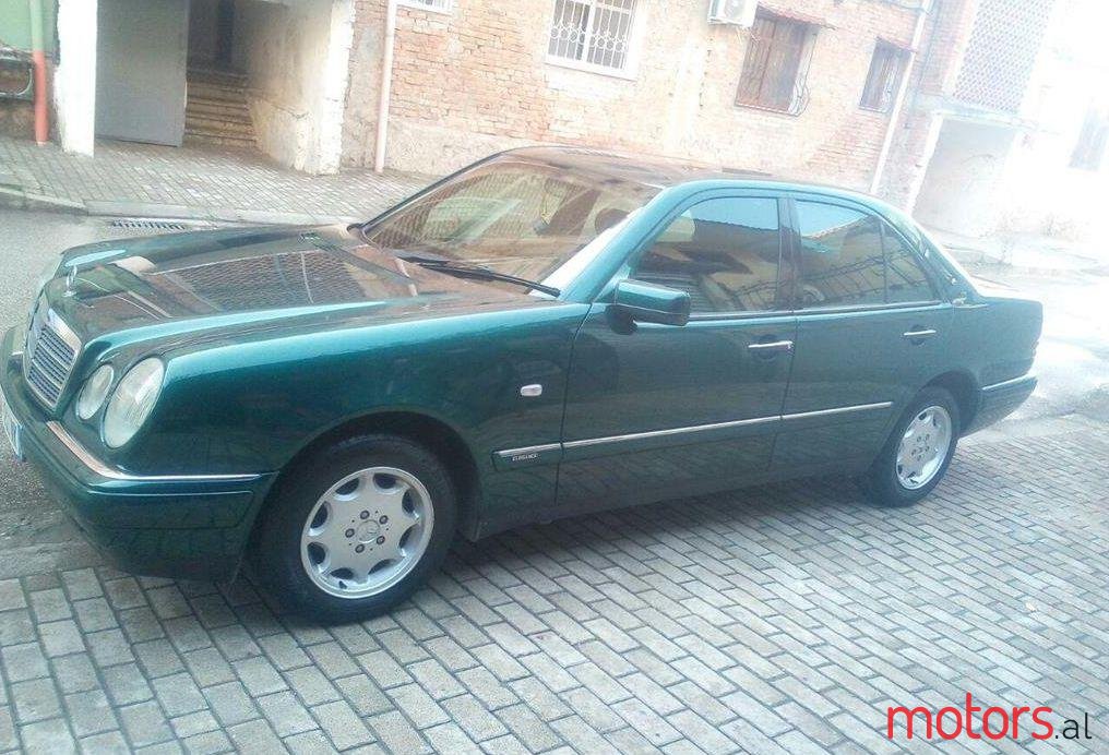 1998' Mercedes-Benz 200 photo #1