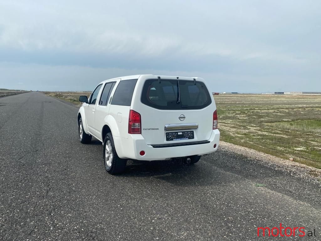 2008' Nissan Pathfinder photo #2