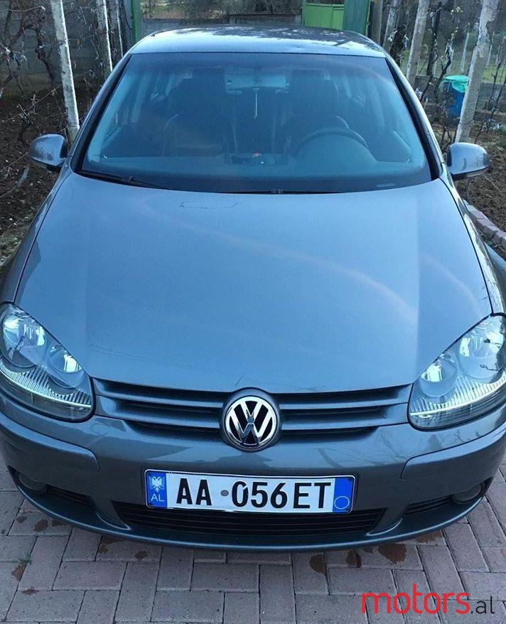 2005' Volkswagen Golf photo #1