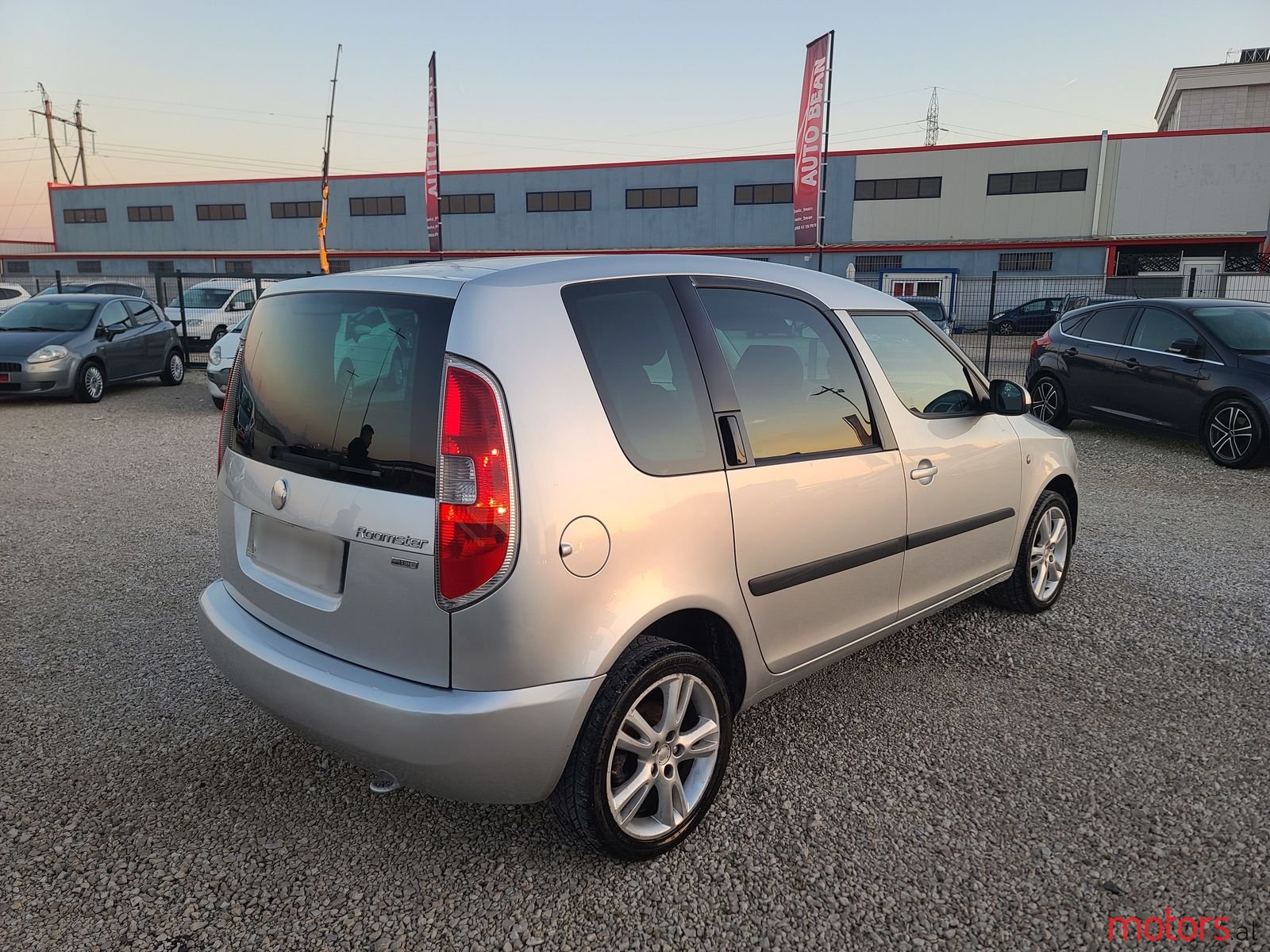 2009' Skoda Roomster photo #3