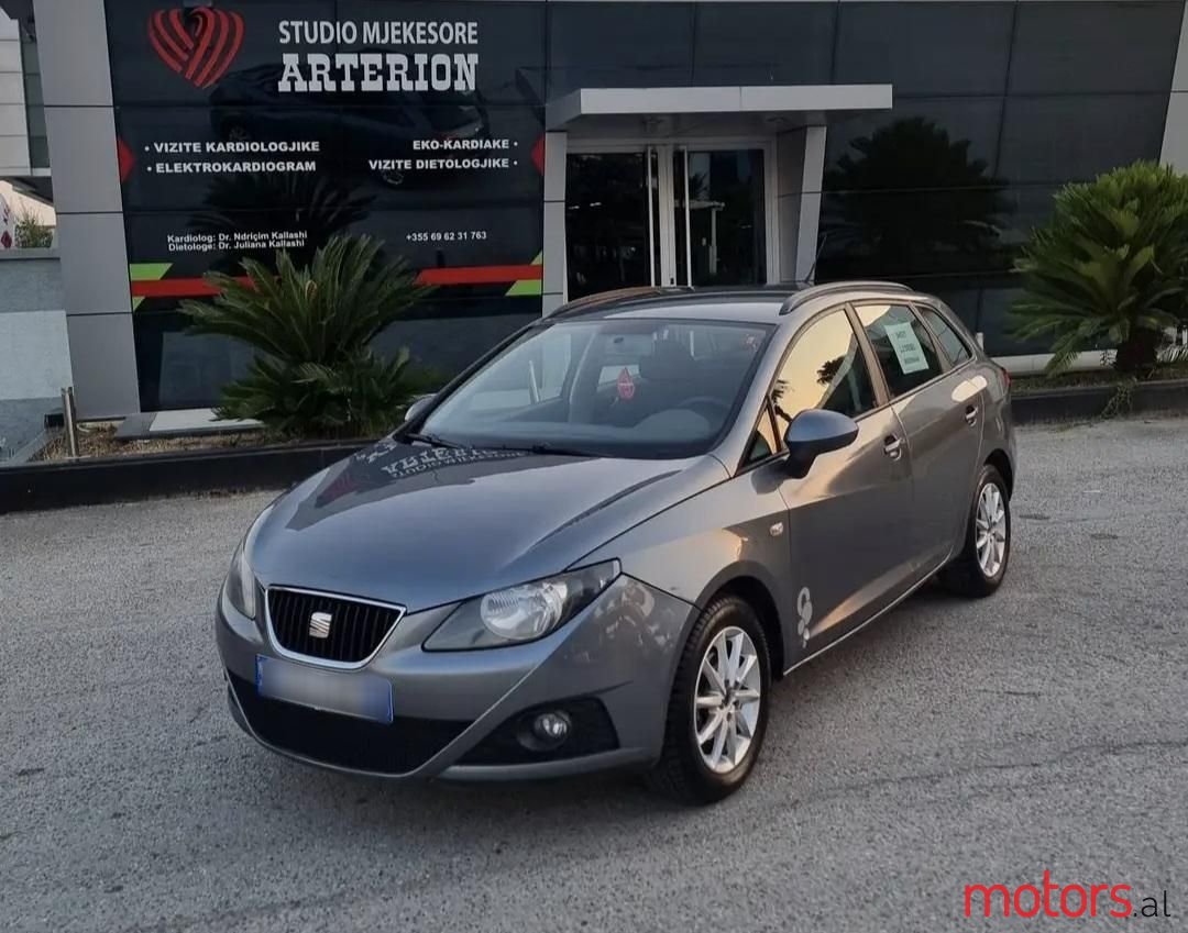 2012' SEAT Ibiza photo #1