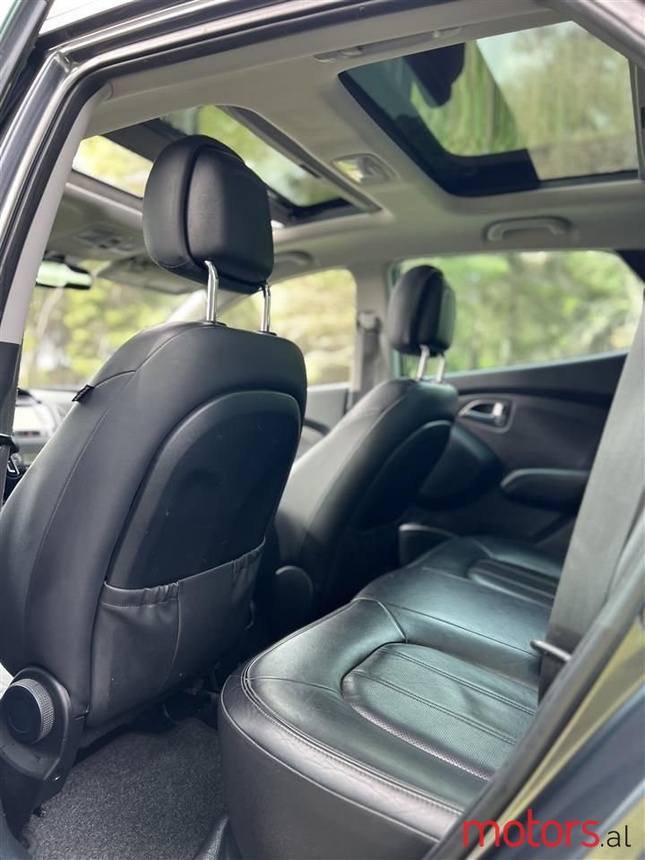 2011' Hyundai ix35 photo #5