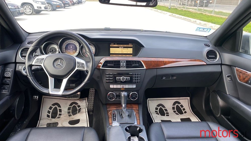 2012' Mercedes-Benz C-Class photo #7