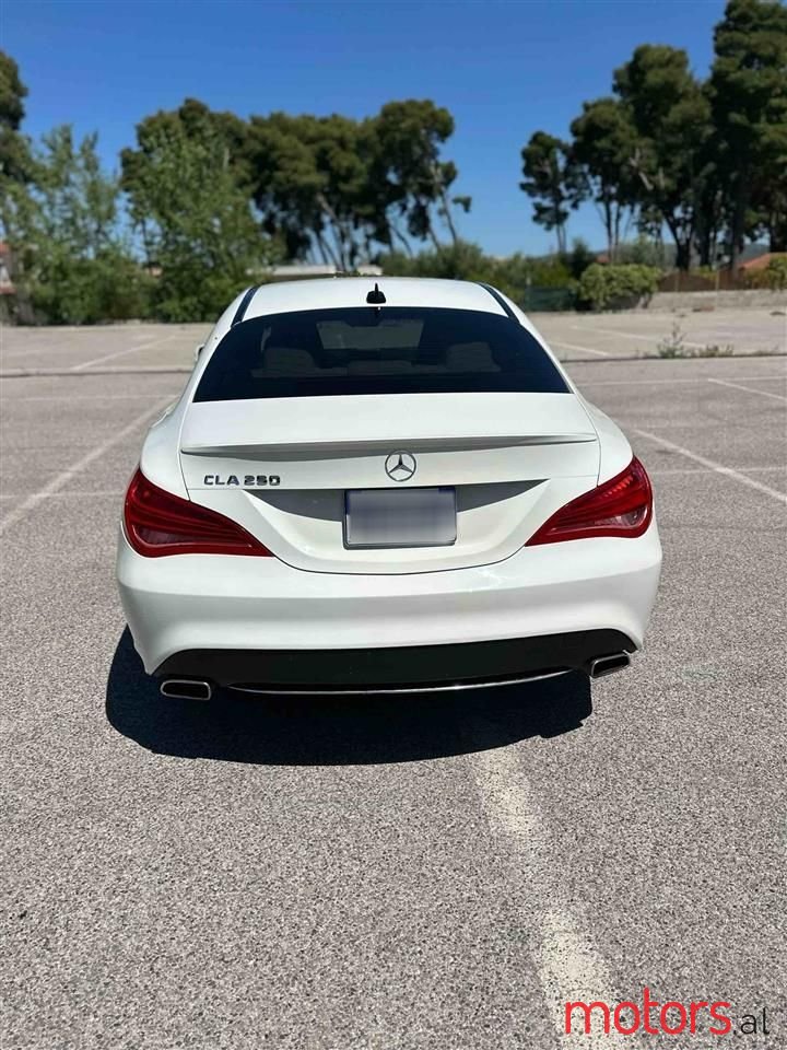2014' Mercedes-Benz CLA 250 photo #5