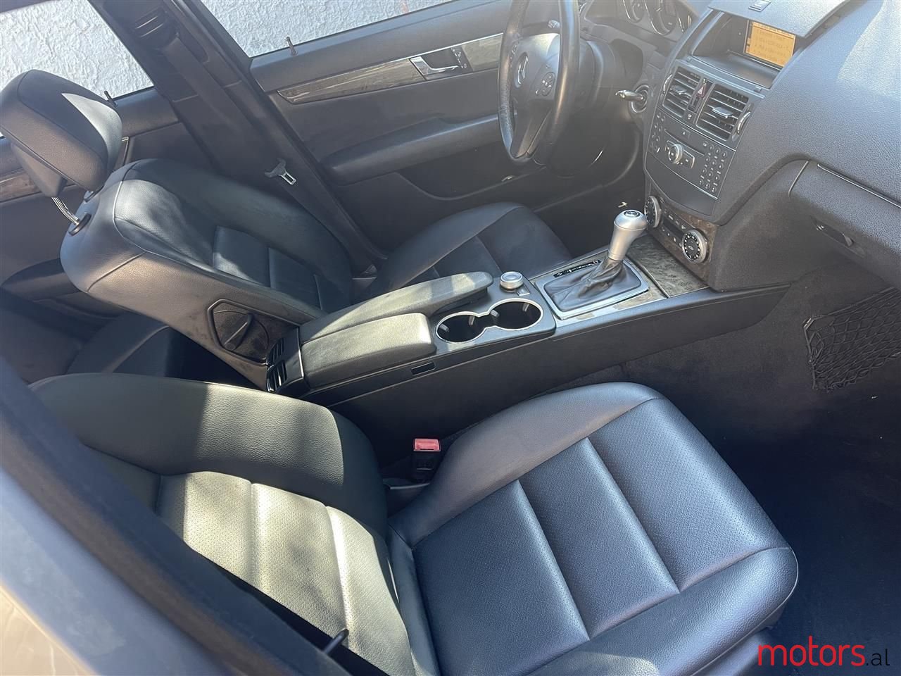 2009' Mercedes-Benz C 230 photo #6