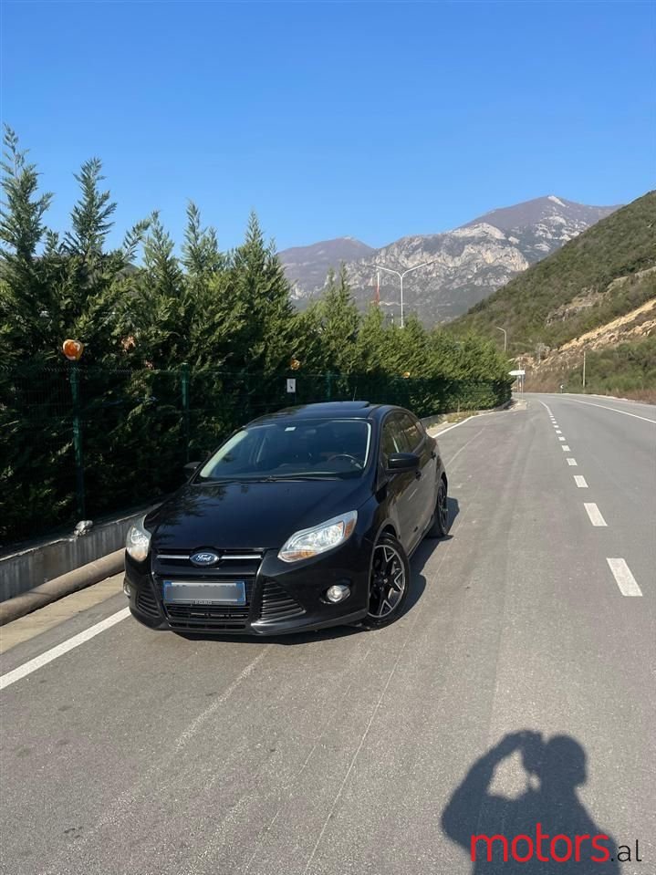 2013' Ford Focus photo #1