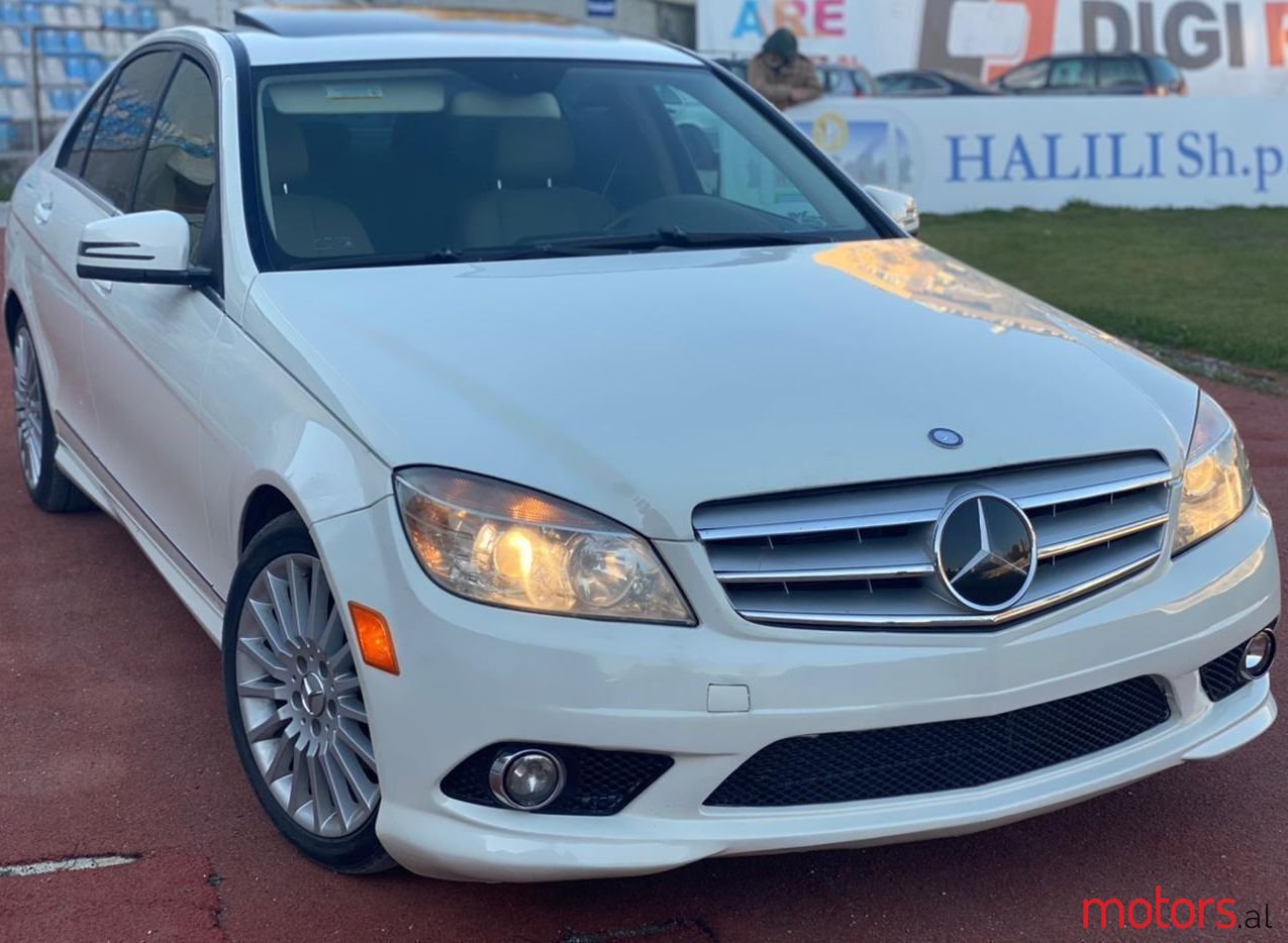 2011' Mercedes-Benz C 250 photo #1