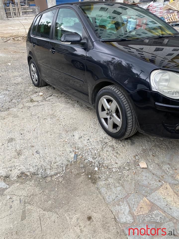 2008' Volkswagen Polo photo #4