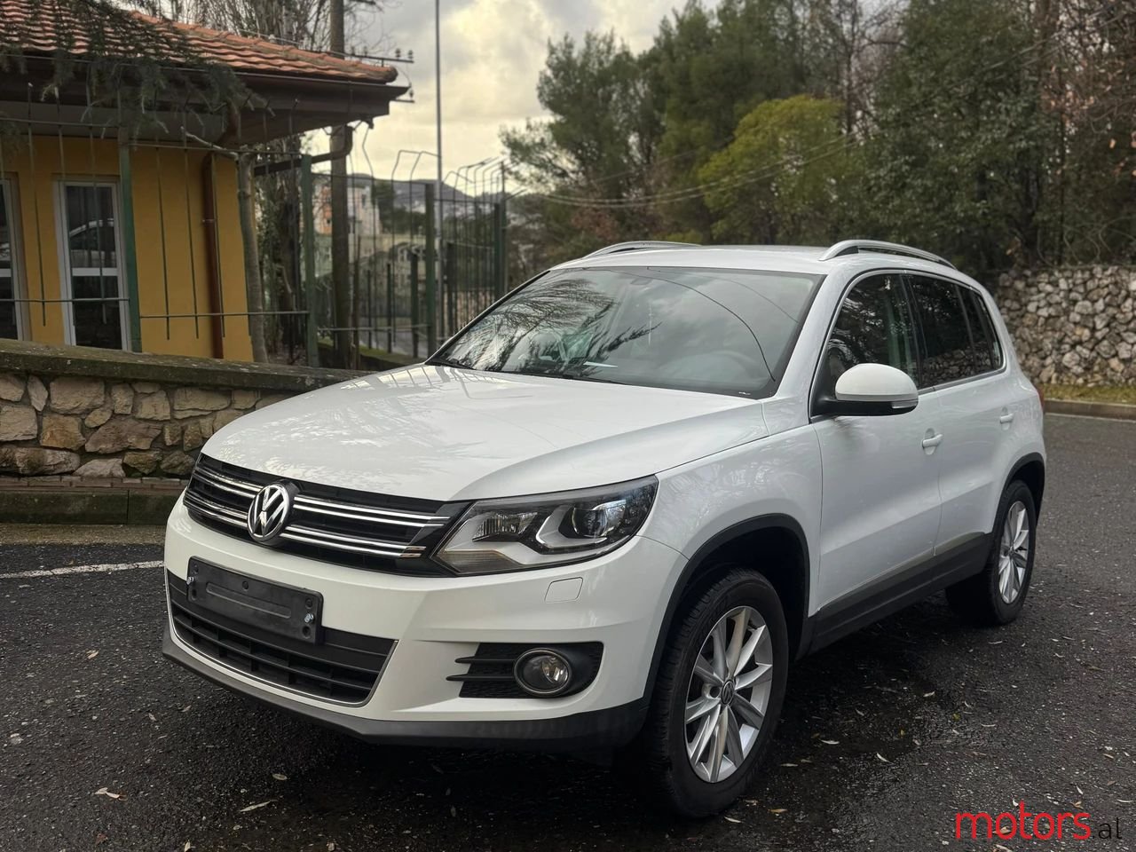 2014' Volkswagen Tiguan photo #2