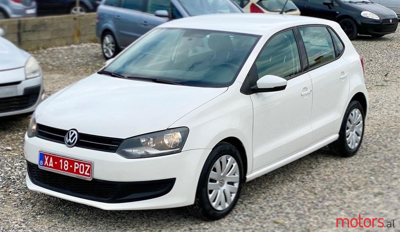 2010' Volkswagen Polo photo #1