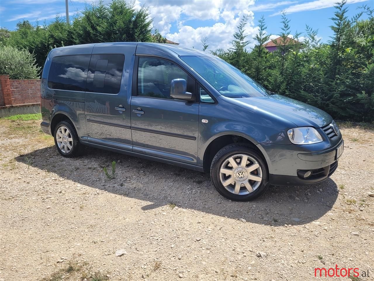 2008' Volkswagen Caddy photo #2