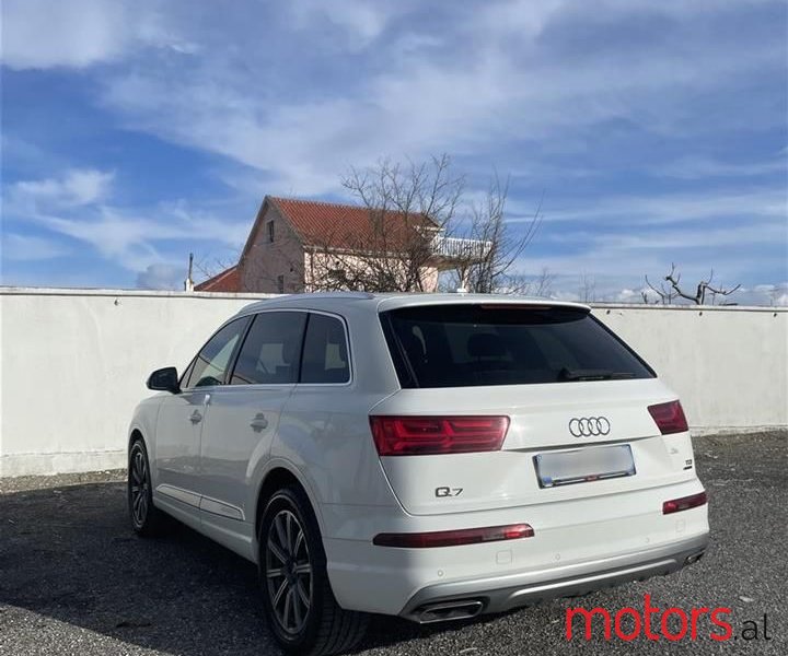 2017' Audi Q7 photo #2