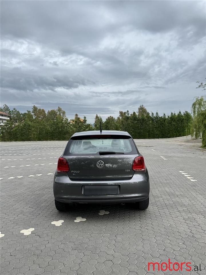 2010' Volkswagen Polo photo #5