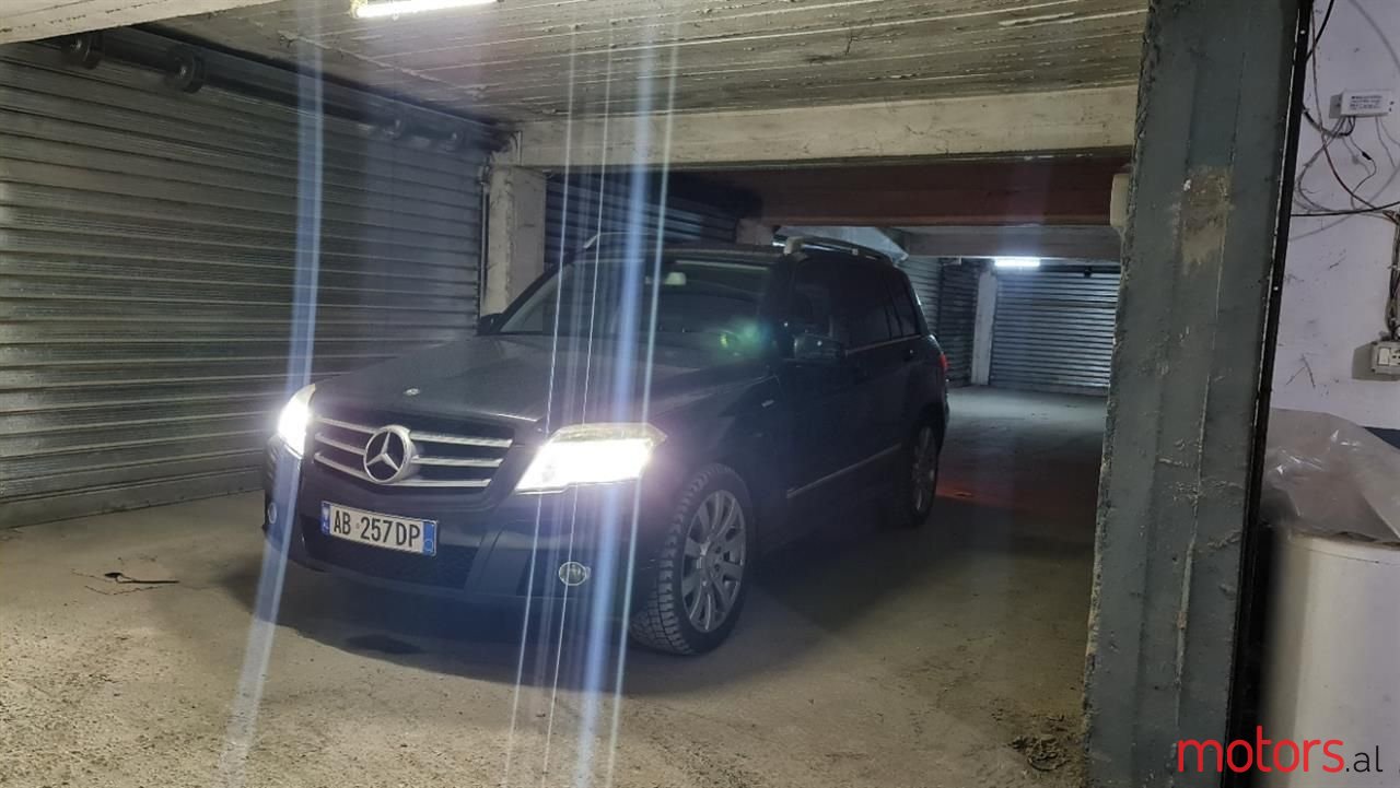 2010' Mercedes-Benz GLK 220 photo #5