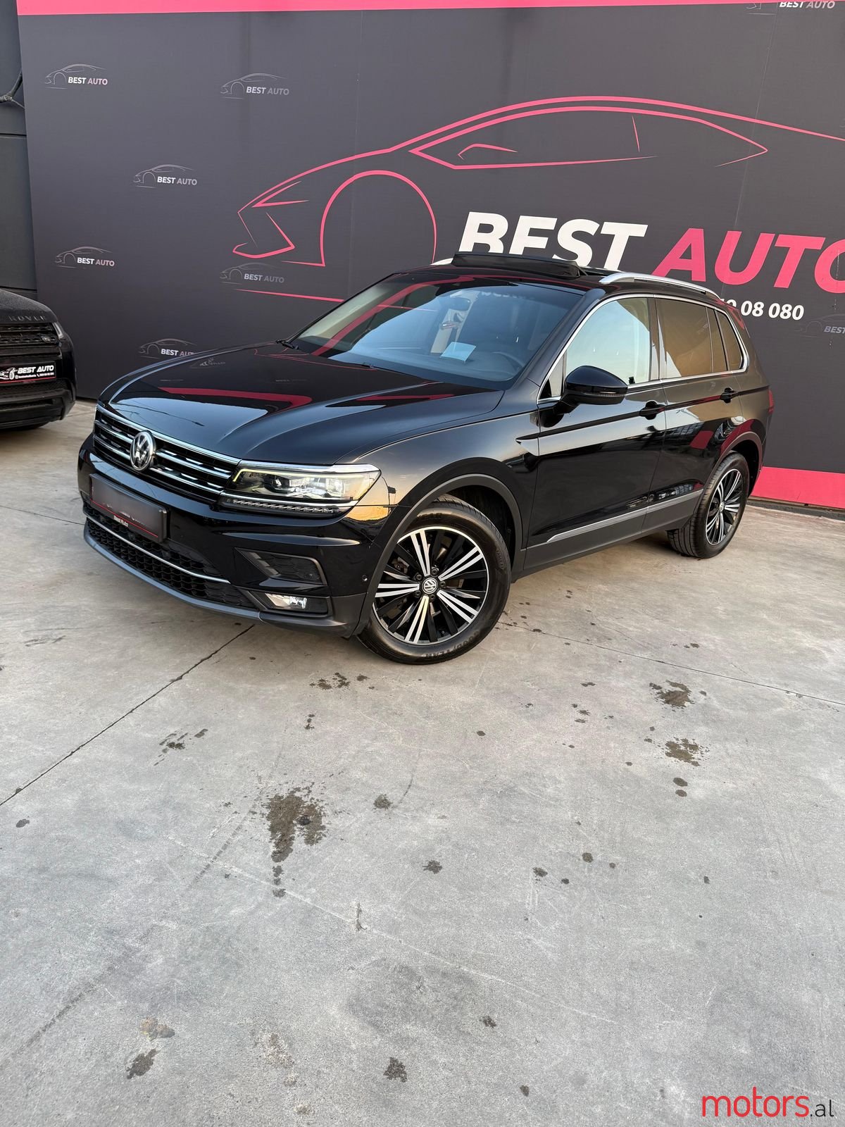 2018' Volkswagen Tiguan photo #3