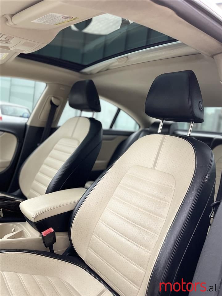 2010' Volkswagen photo #5