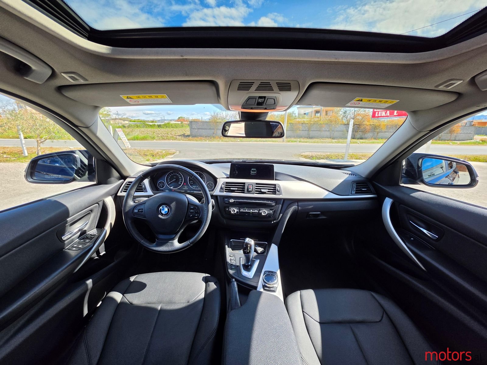 2014' BMW 320 photo #2