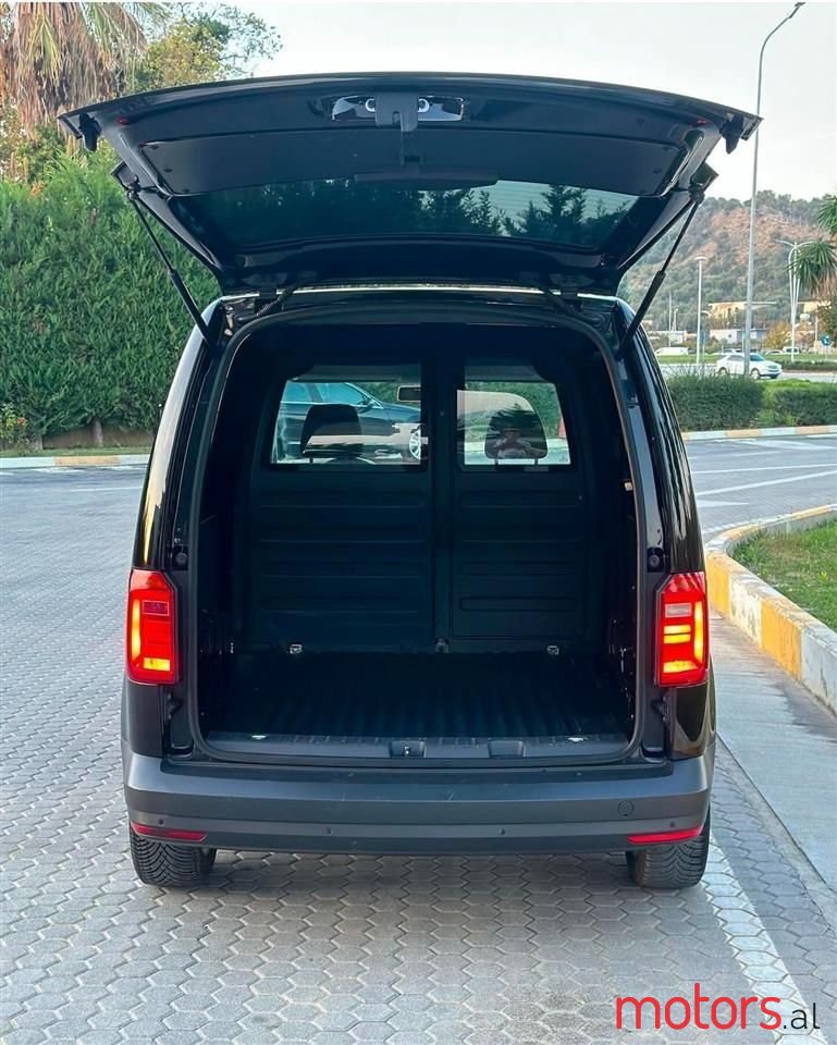 2016' Volkswagen Caddy photo #2
