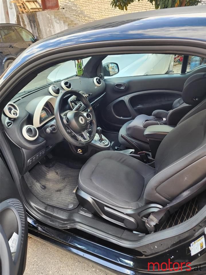 2016' Smart Fortwo photo #5