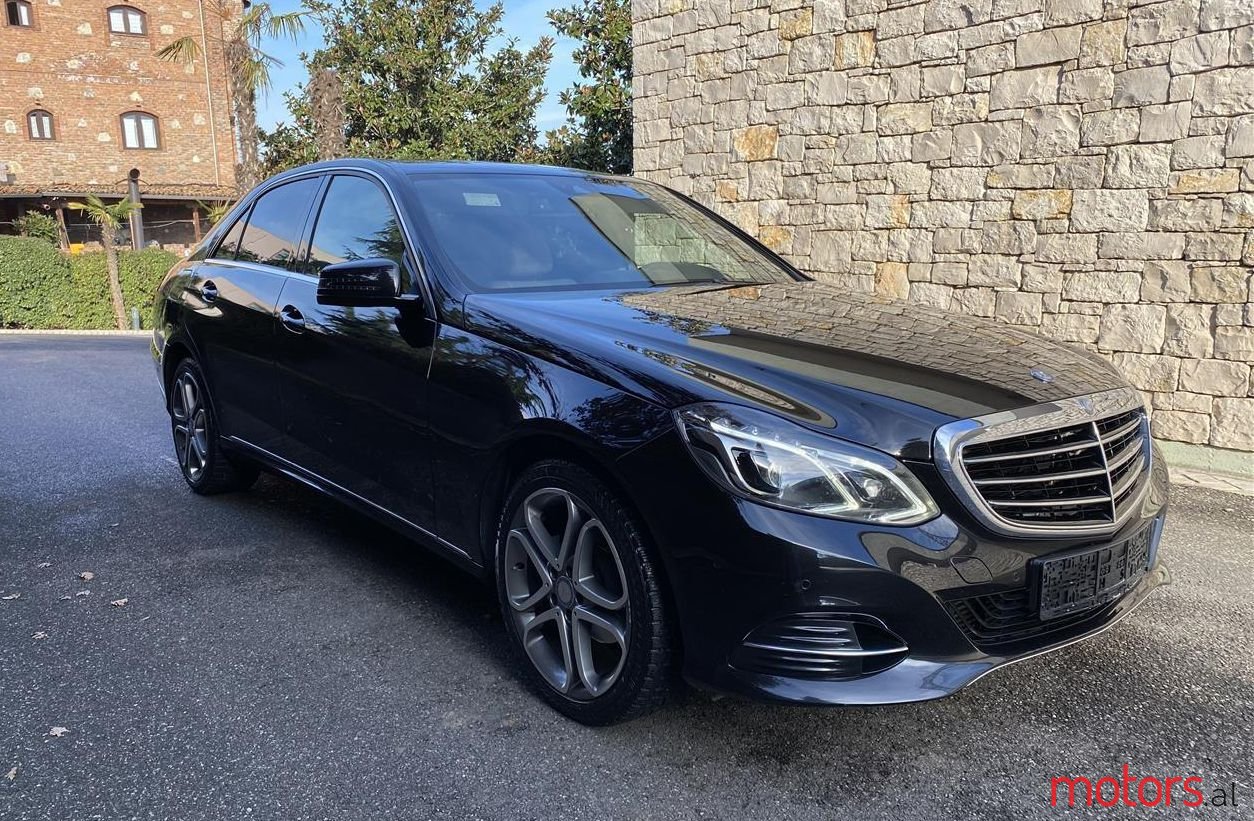 2013' Mercedes-Benz E 200 photo #1