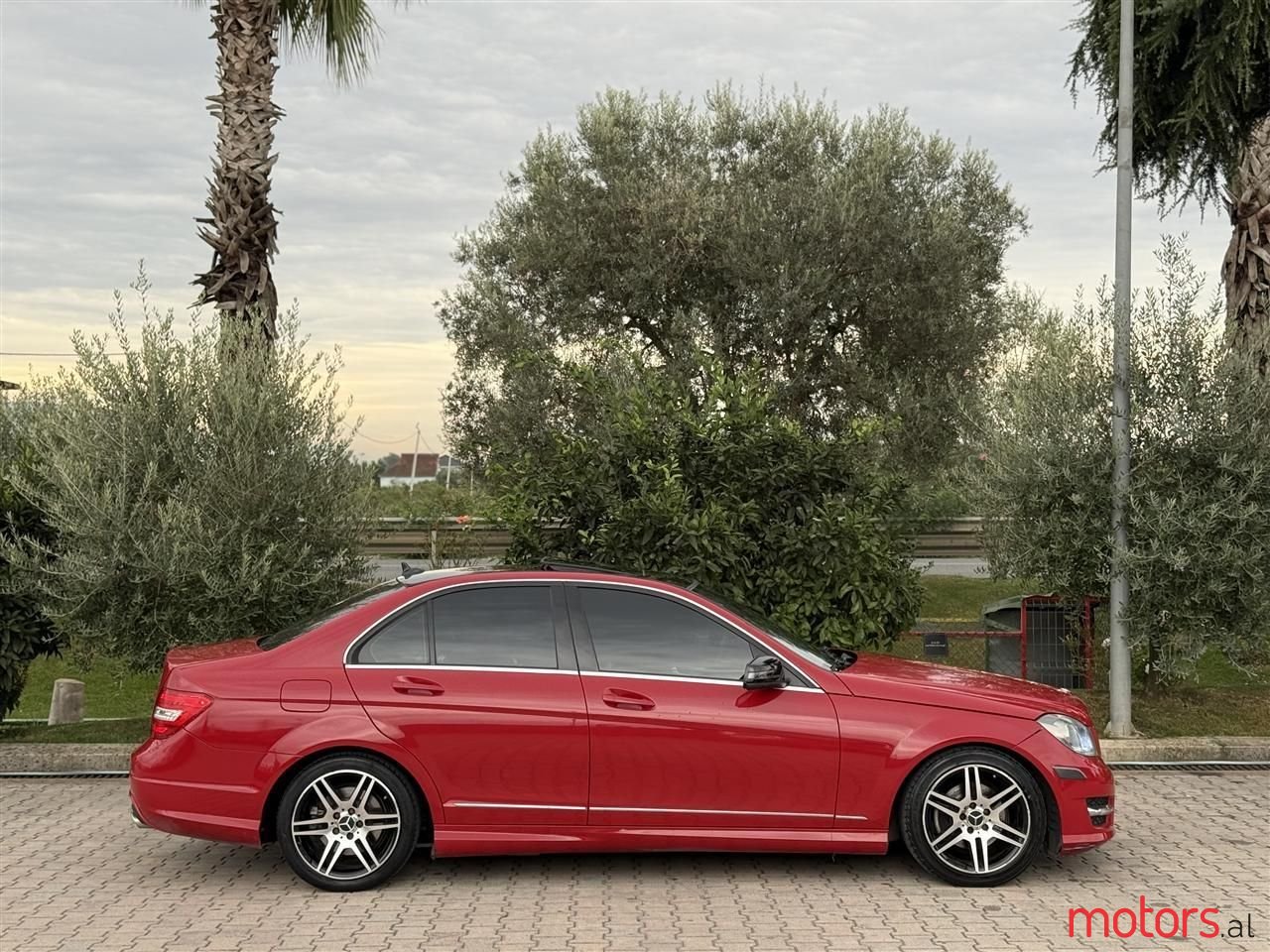 2013' Mercedes-Benz C 300 photo #4