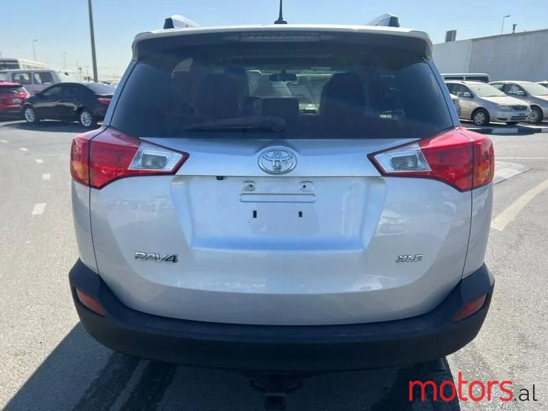 2015' Toyota RAV4 photo #5