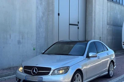 2009' Mercedes-Benz C 220