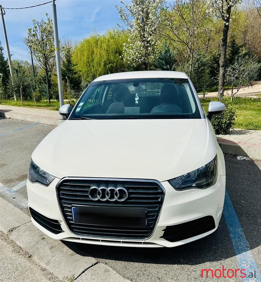 2011' Audi A1 photo #2