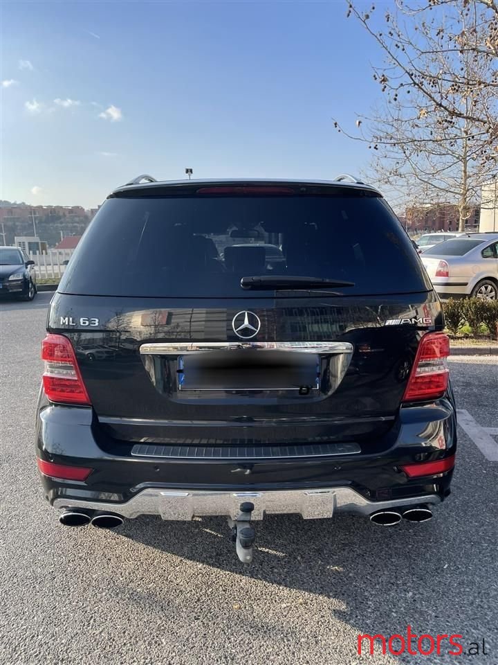 2011' Mercedes-Benz ML 63 AMG photo #4