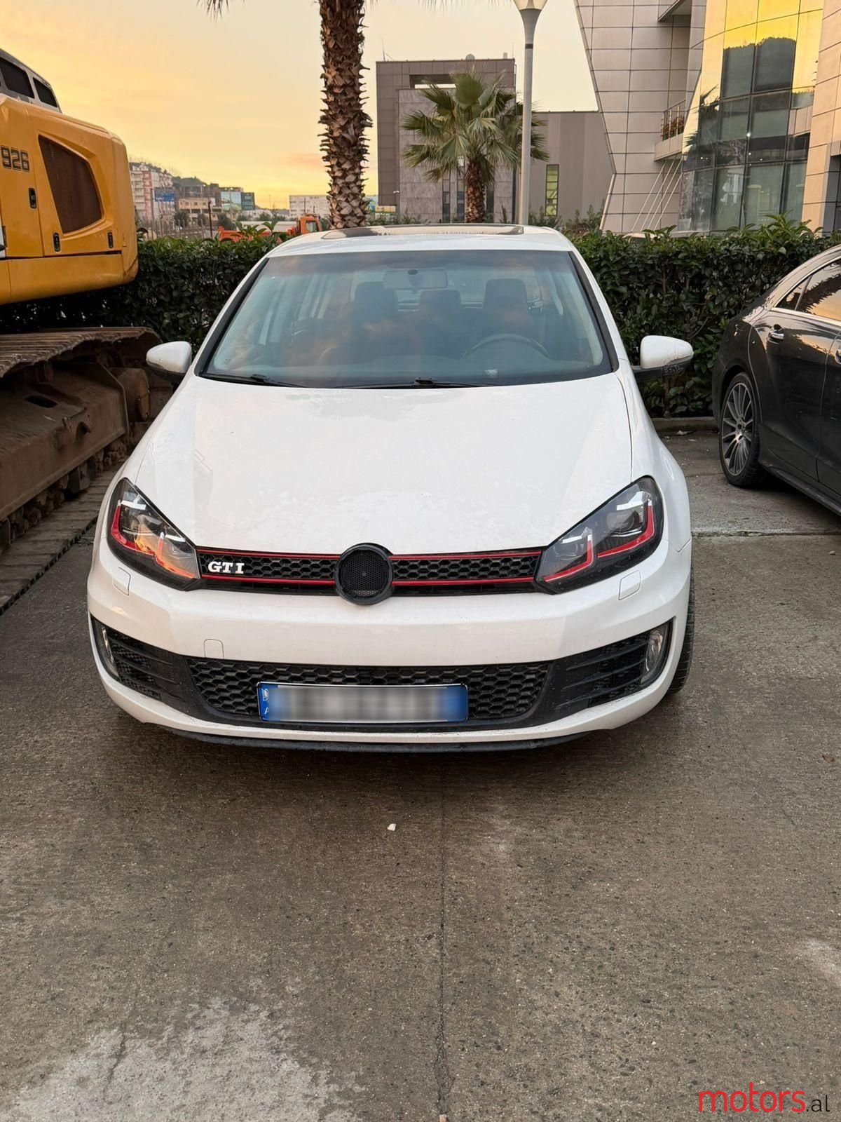 2013' Volkswagen Golf photo #1