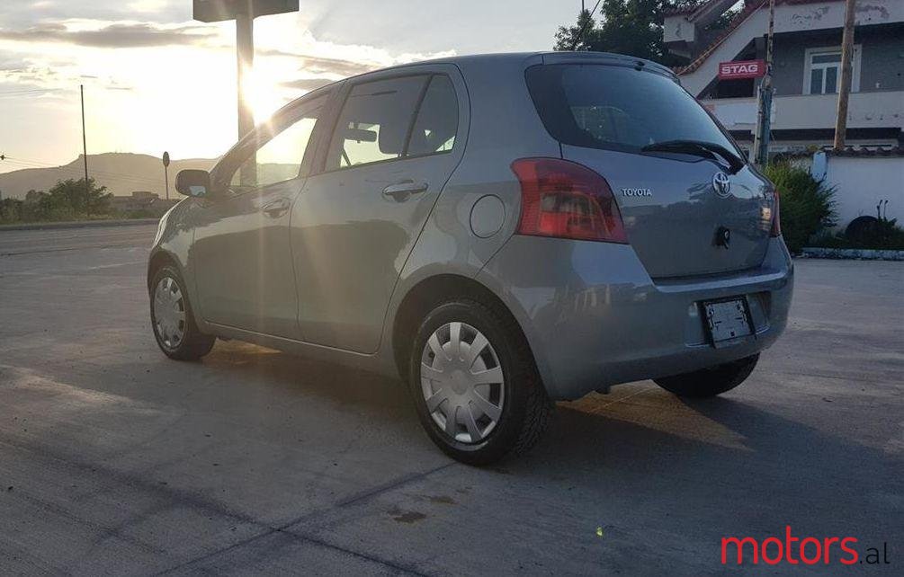 2007' Toyota Yaris photo #1