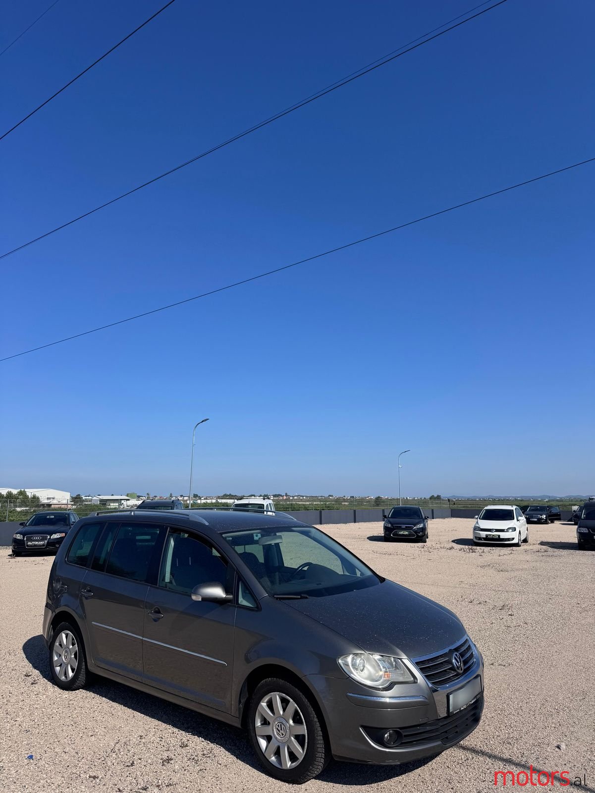 2007' Volkswagen Touran photo #6