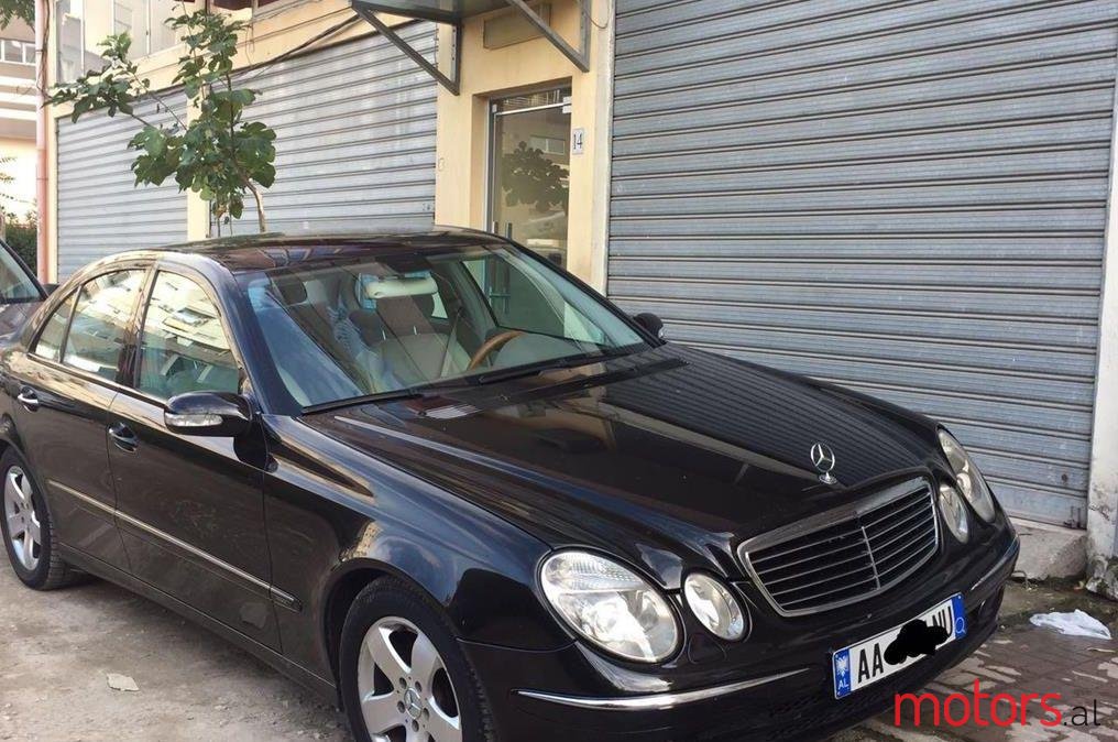 2003' Mercedes-Benz E 220 photo #2