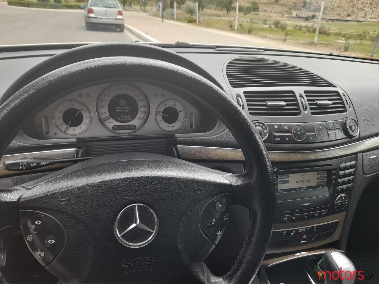 2004' Mercedes-Benz E 270 photo #3