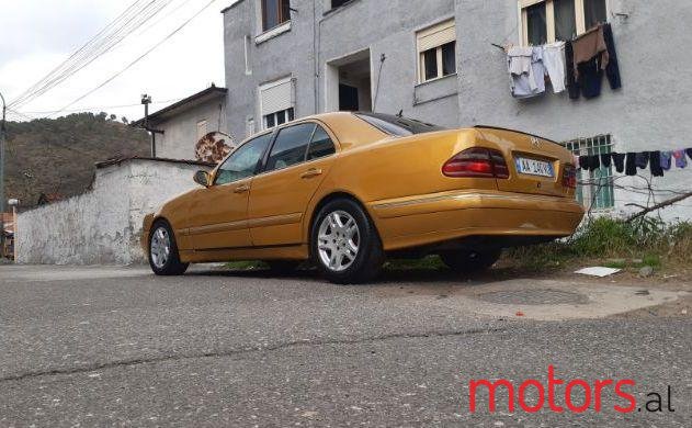 2000' Mercedes-Benz E-Class photo #1