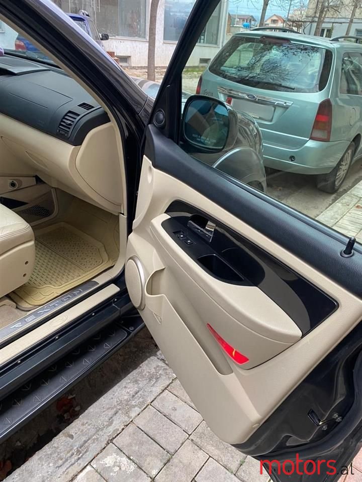 2008' SsangYong Rexton photo #4