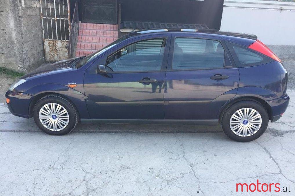 2000' Ford Focus photo #1