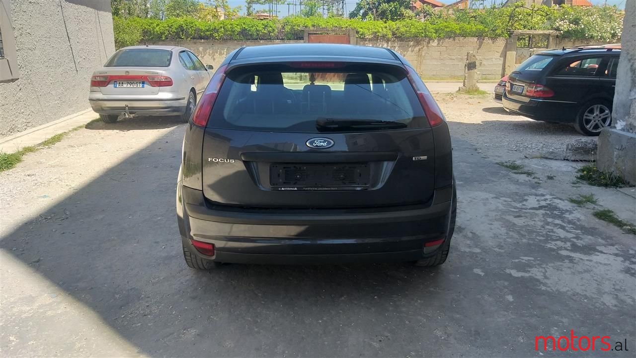 2006' Ford Focus photo #2