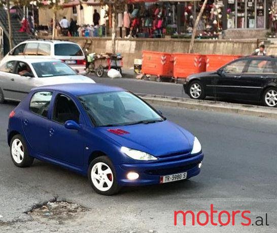 2001' Peugeot 206 photo #1