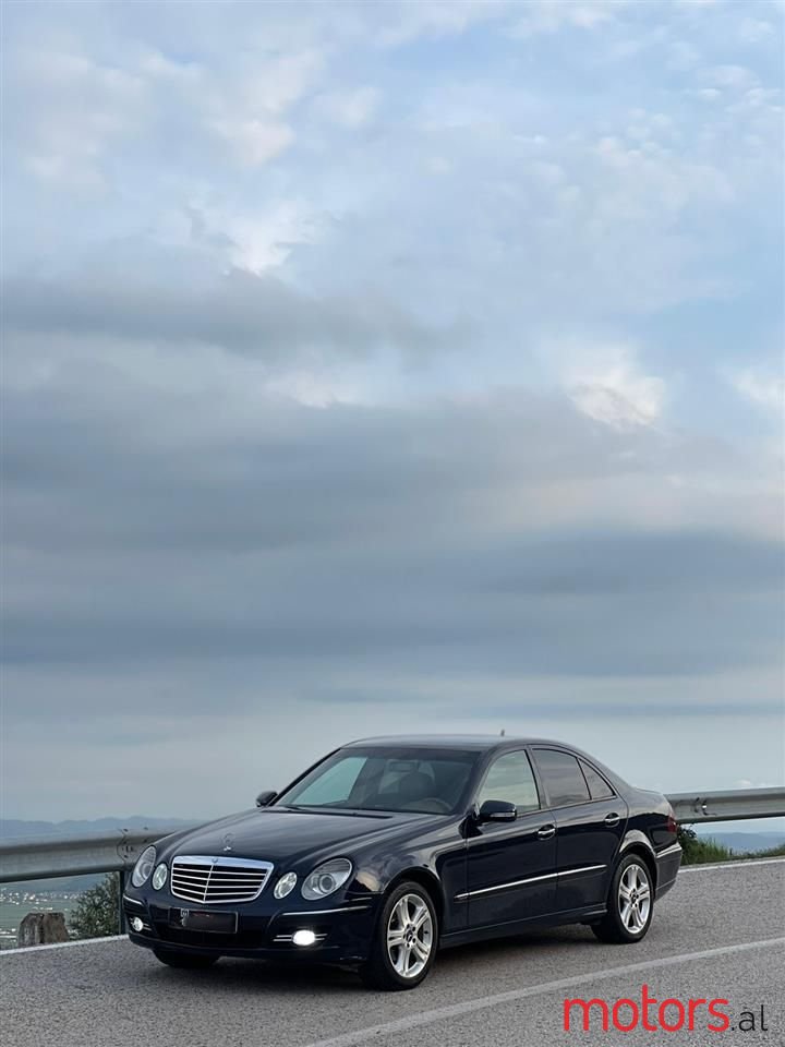 2008' Mercedes-Benz E 280 photo #1