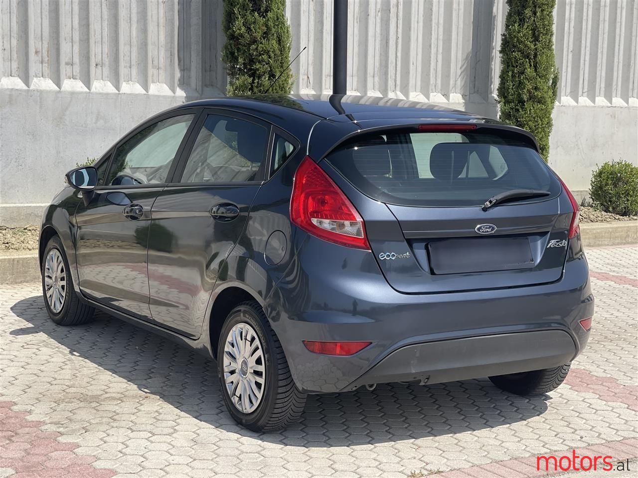 2010' Ford Fiesta photo #6