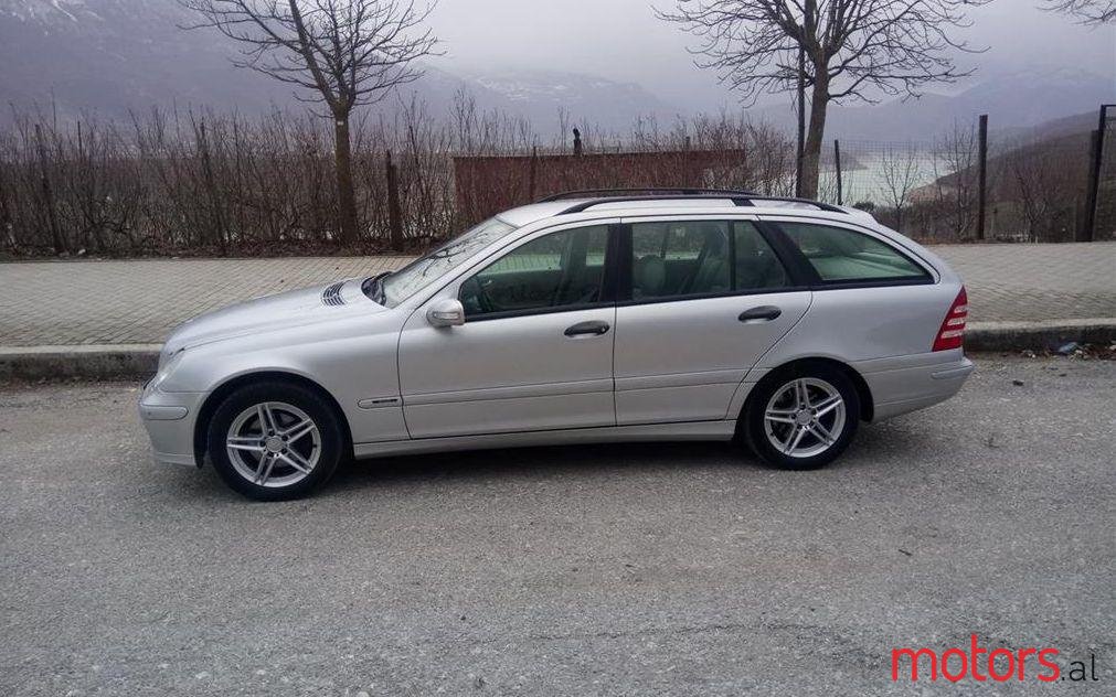 2005' Mercedes-Benz C 200 photo #1