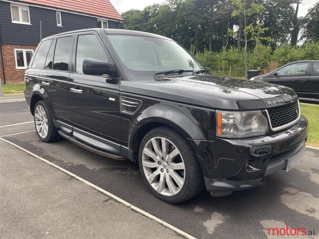 2010' Land Rover Range Rover Sport photo #1