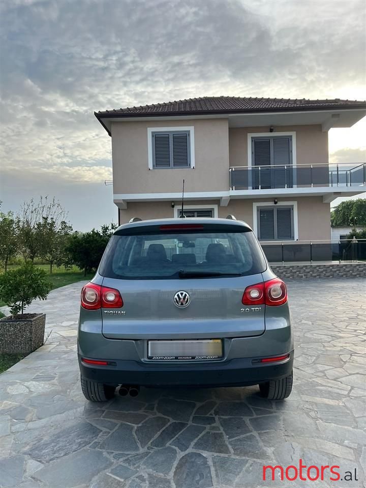 2009' Volkswagen Tiguan photo #6