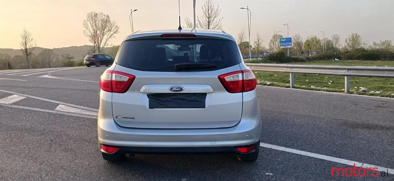 2013' Ford C-MAX photo #4