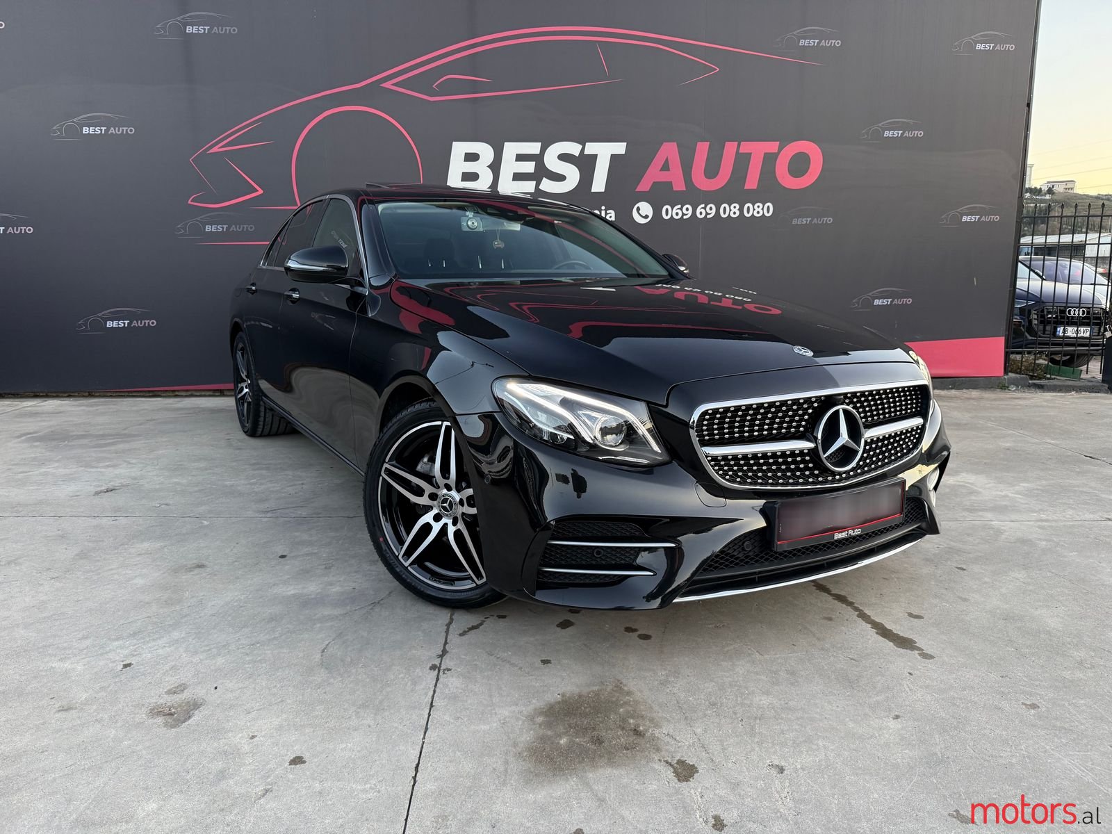 2018' Mercedes-Benz E 220 photo #1